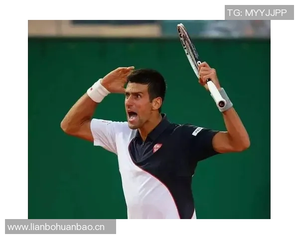 比赛结束后，里夫斯在球员通道里大吼一声，情绪得到了释放，太爽了！